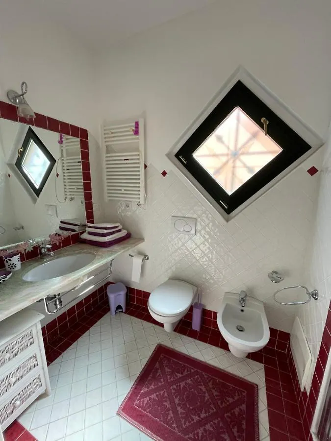 B&B Le Farfalle Palau 0*,  Italie