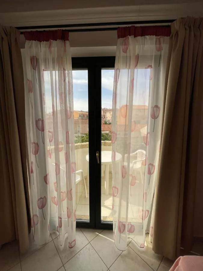 B&B Le Farfalle Palau 0*,  Italië