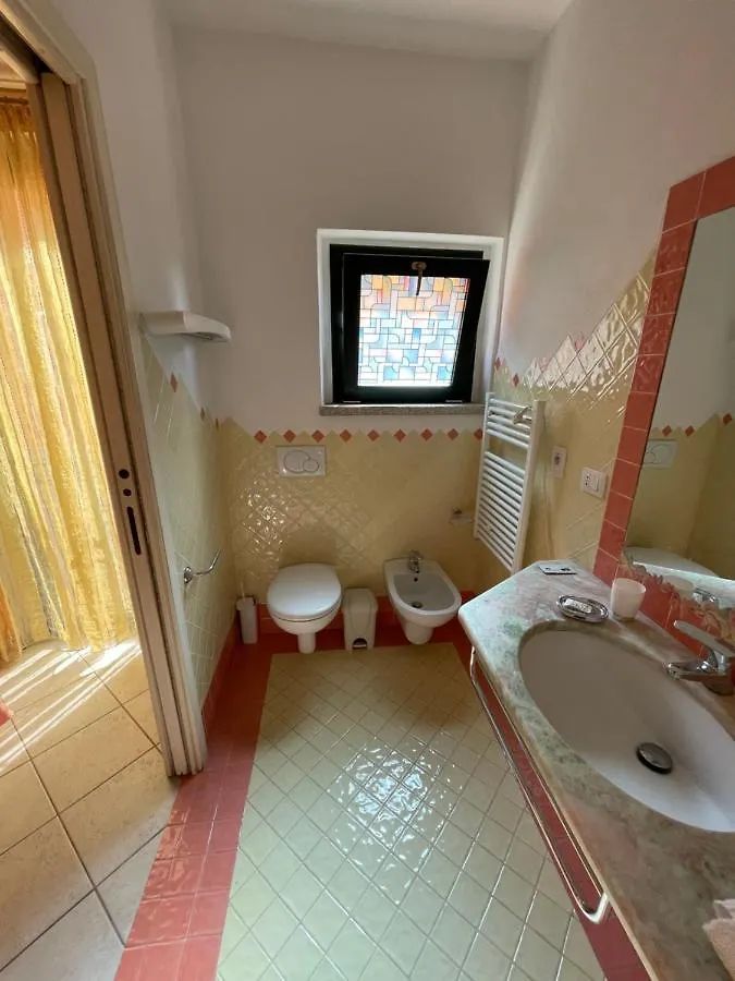 B&B Le Farfalle Palau 0*,  Italie